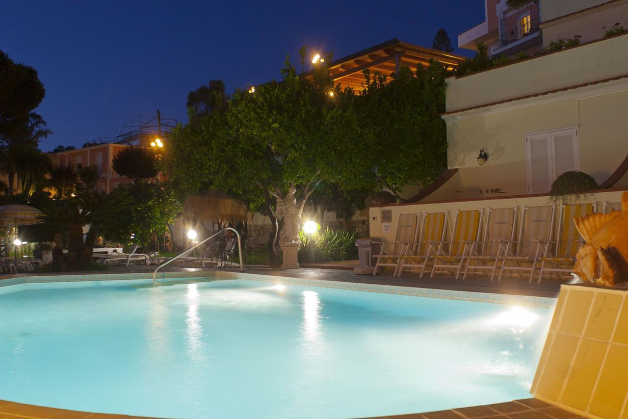 Resort Villa Flavio 카사밋쵸라테르메 외부 사진